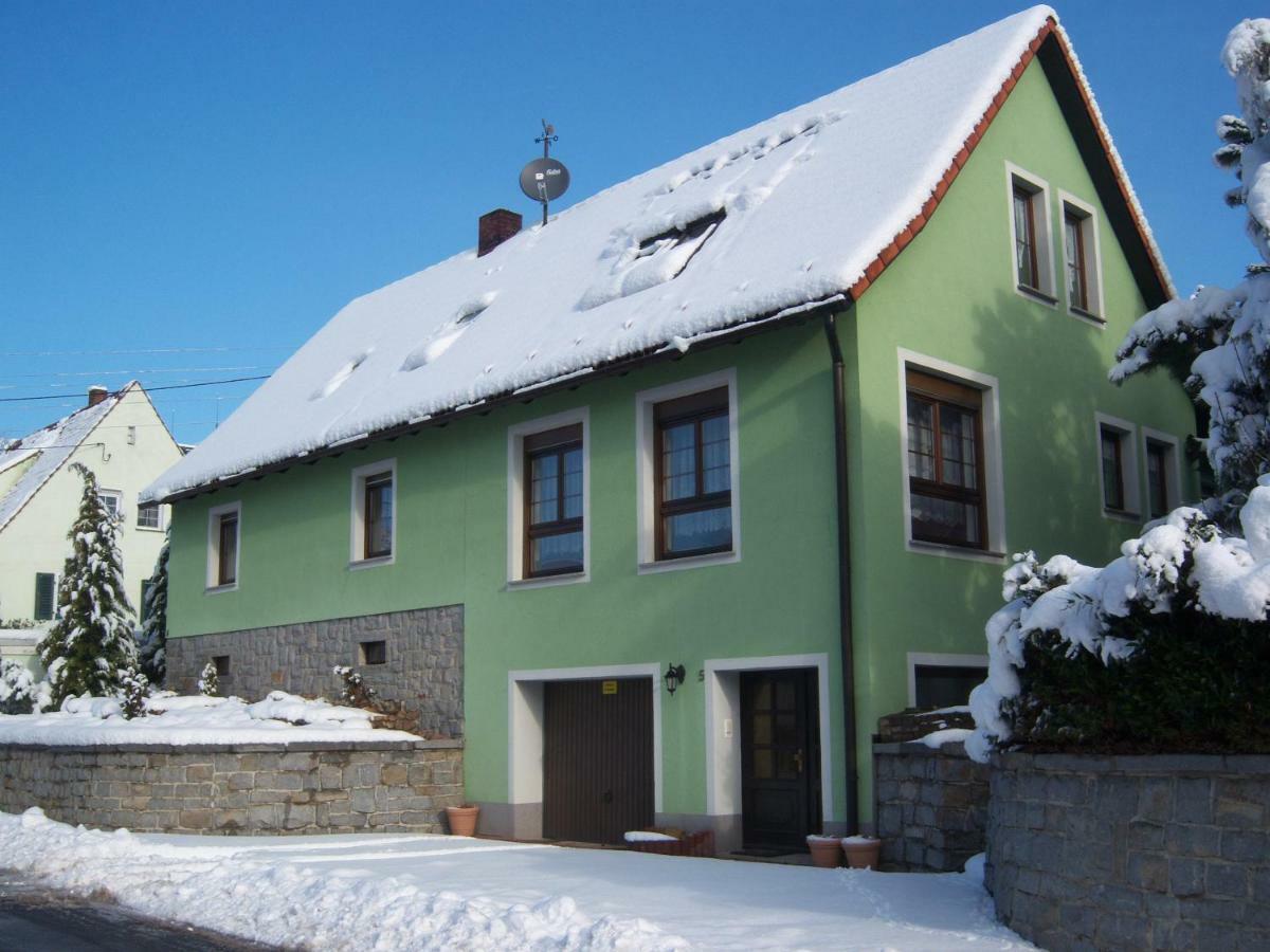 Ferienwohnung "An Der St. Ludmila" Crostwitz Kültér fotó