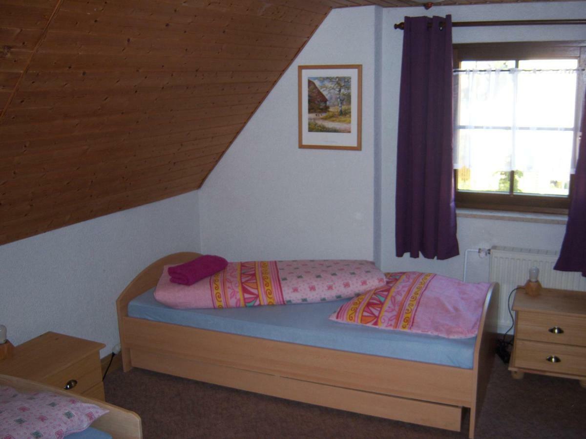 Ferienwohnung "An Der St. Ludmila" Crostwitz Kültér fotó